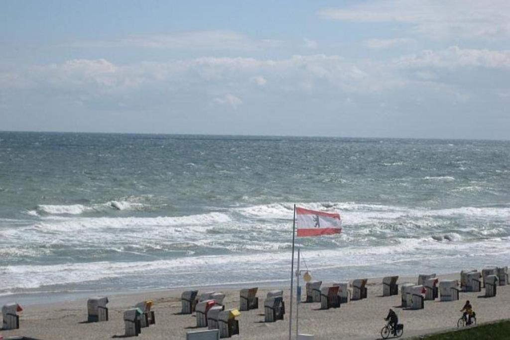 Strandhotel 27 Dahme  Exterior photo